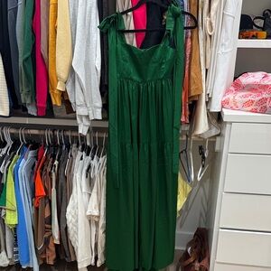 Elegant Green Sleeveless Dress